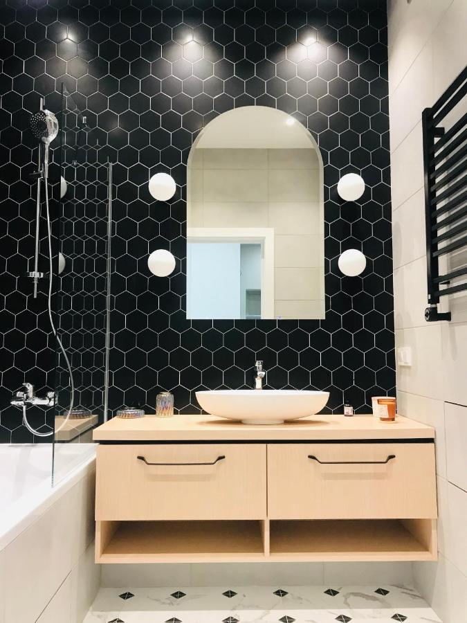 *Luxury Apartment In The City Center* Kiev Esterno foto